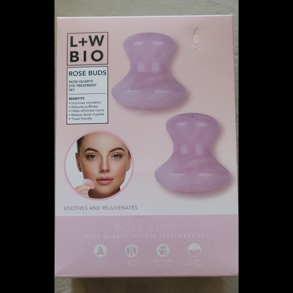 L+W Rose Buds